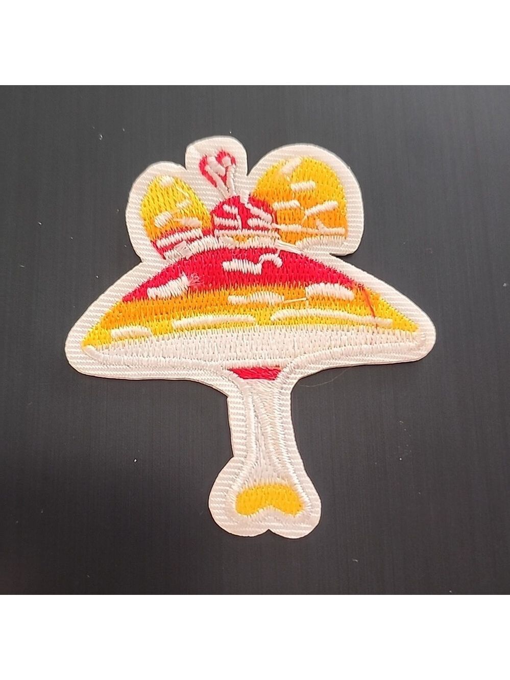 MUSHROOM HIPPIE EMBROIDERY IRON ON PATCH